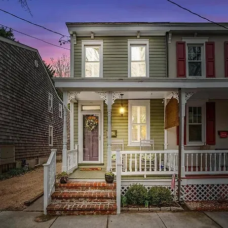 Charming Annapolis Townhome